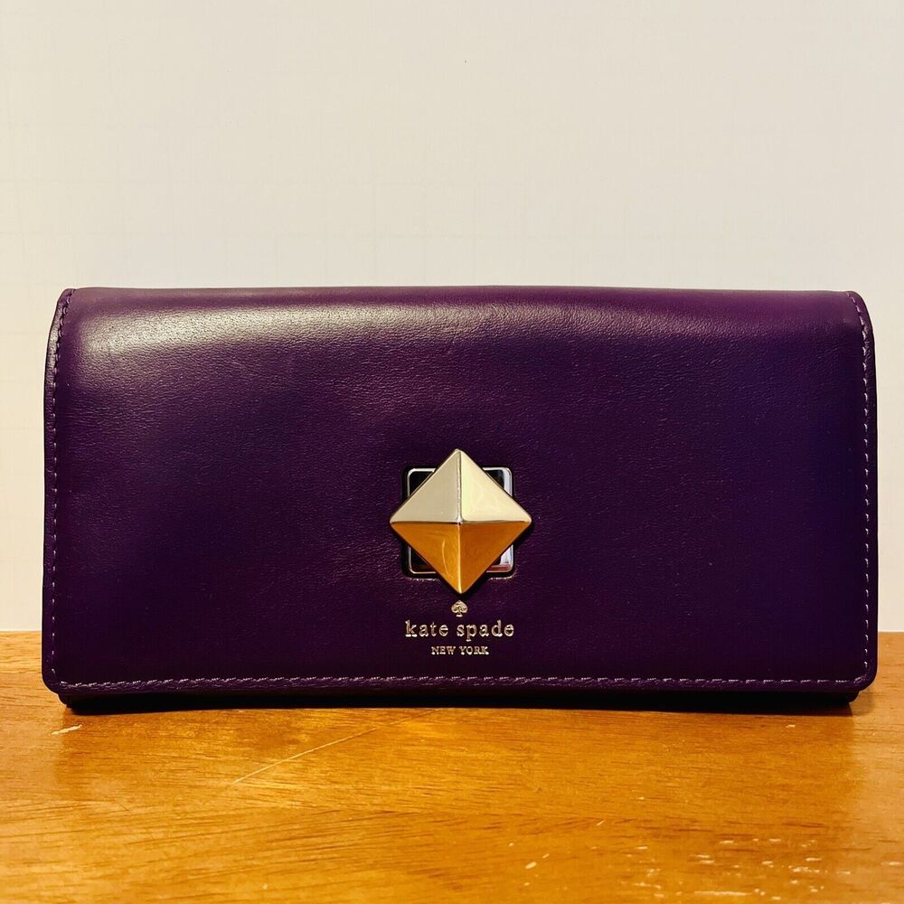 Kate Spade New York New Bond Street Cyndy‎ Purple Leather Wallet Rare Color